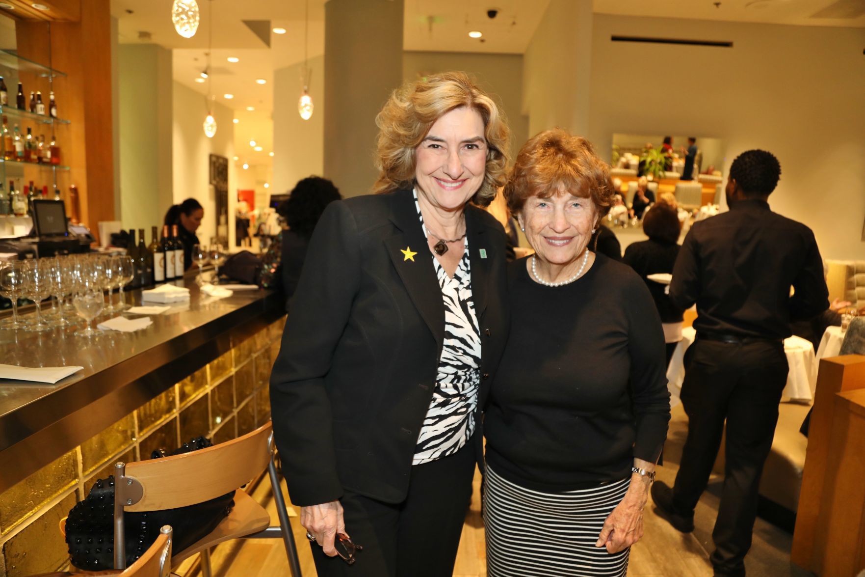 Colleen Starkloff, Suzy Nall